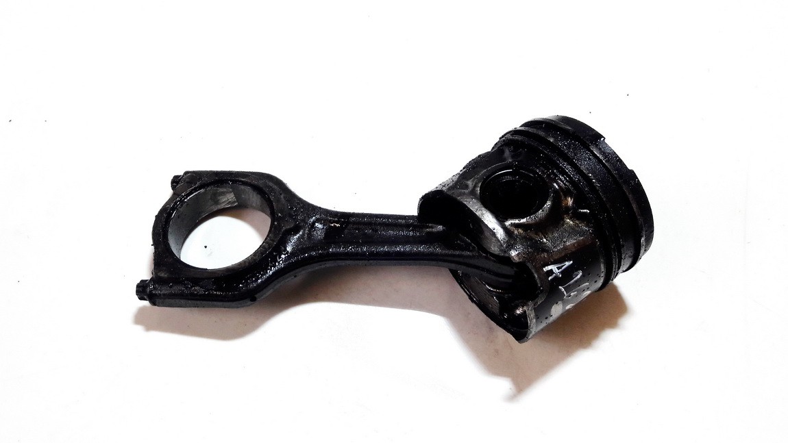 Ford Fiesta 2004 Piston and Conrod (Connecting rod)