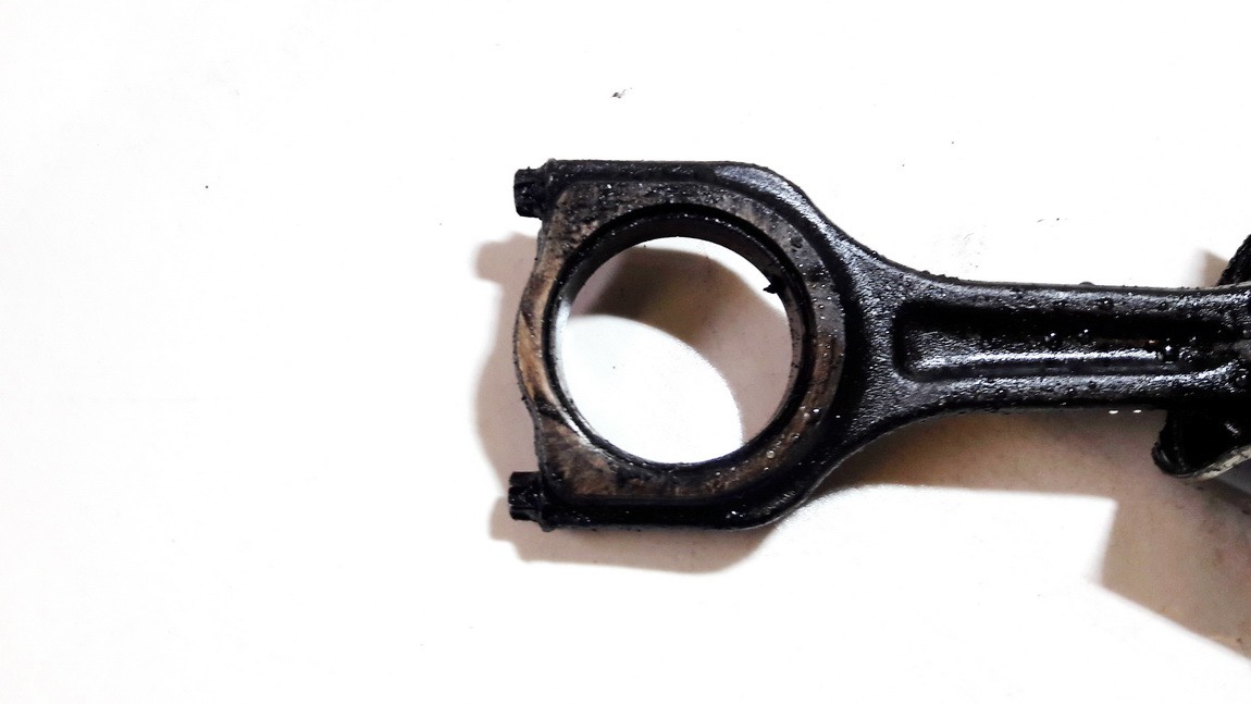 Ford Fiesta 2004 Piston and Conrod (Connecting rod) - Thumbnail 3