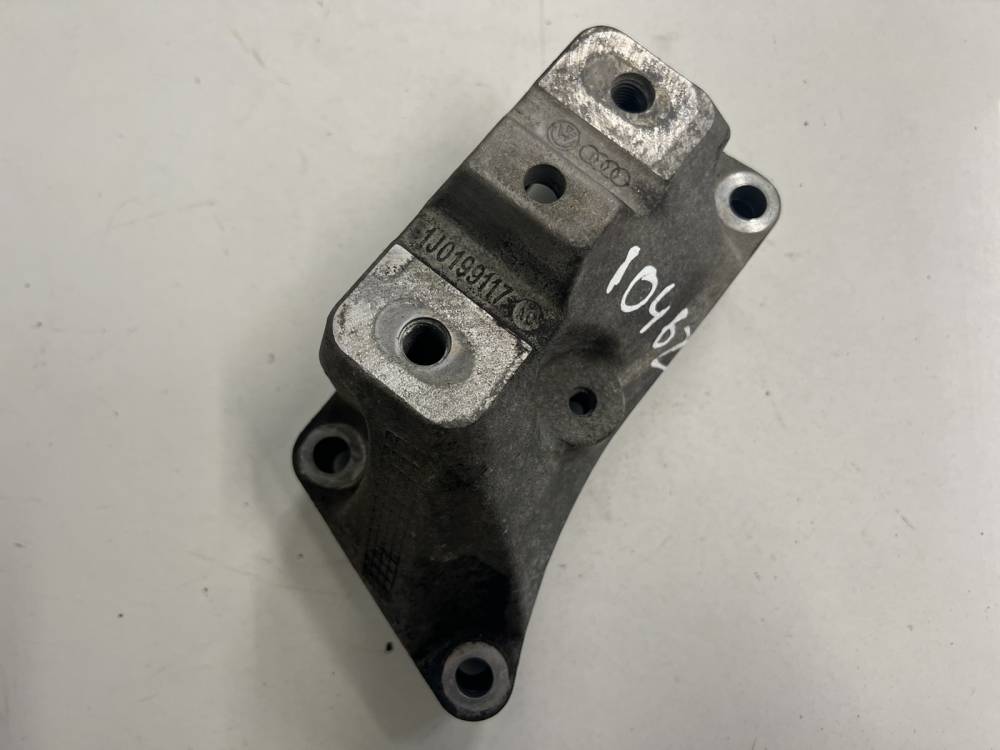 1J0199117 Volkswagen Bora 1999 Engine Mount Bracket and Gearbox Mount Bracket