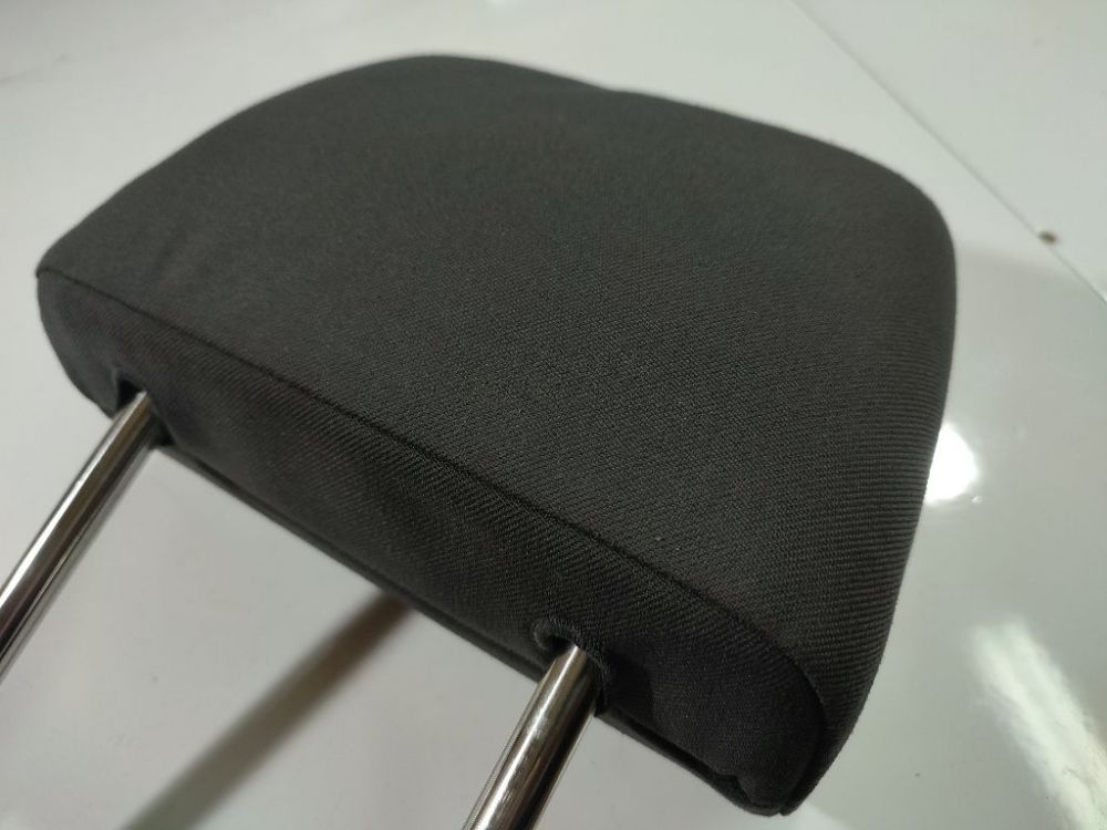 Volkswagen Golf 2004 Reposacabezas del asiento - Thumbnail 4