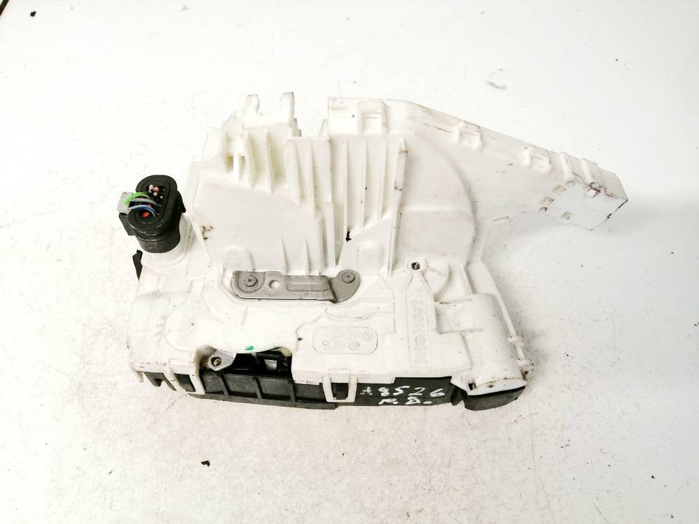 Mercedes-Benz C-CLASS 2013 Door Lock Mechanism - FRONT RIGHT