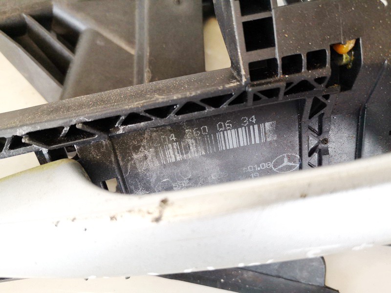 A2042600634 Mercedes-Benz C-CLASS 2008 Poignée de porte extérieure avant droite - Thumbnail 2