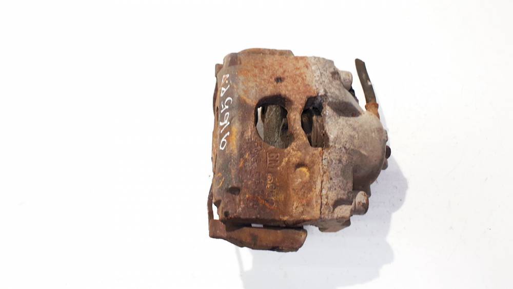 FNG5725 Opel Vectra 2003 Jarrusatula - EDESSÄ OIKEALLA