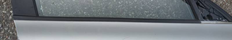 USD BMW 1-Series 2005 Glass Trim Molding-weatherstripping - FRONT RIGHT