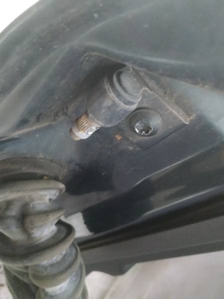 Audi A4 1995 Priekiniu duru vyris P.