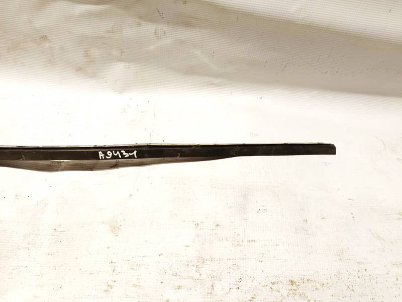 Skoda Octavia 1998 Glass Trim Molding-weatherstripping - FRONT RIGHT - Thumbnail 3