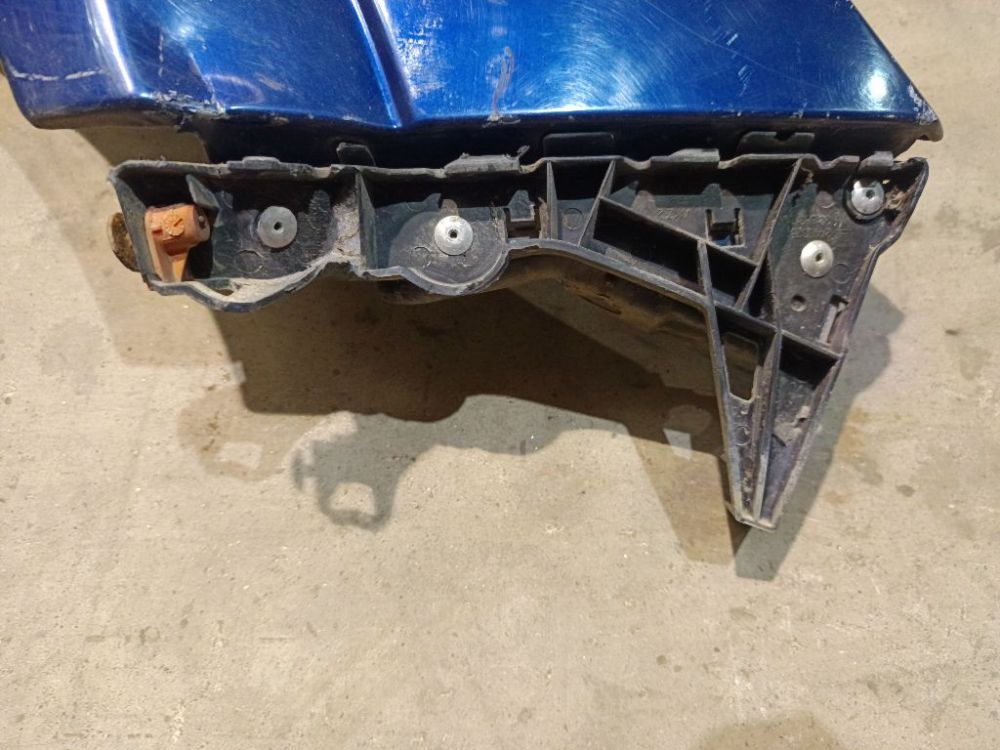 24460284 Opel Astra 2006 Uchwyt zderzaka - PRZEDNIE PRAWE