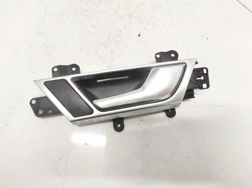 4F0839020D Audi A6 2007 Poignée Interne Port arrerie Droite