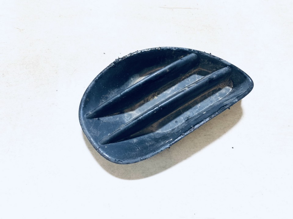 814810D010 Toyota Yaris 2007 Bumper Grille - FRONT RIGHT