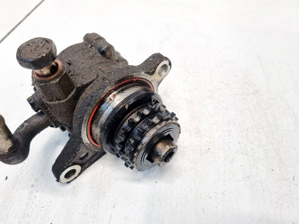 Nissan X-Trail 2002 Pump assembly - Power steering pump