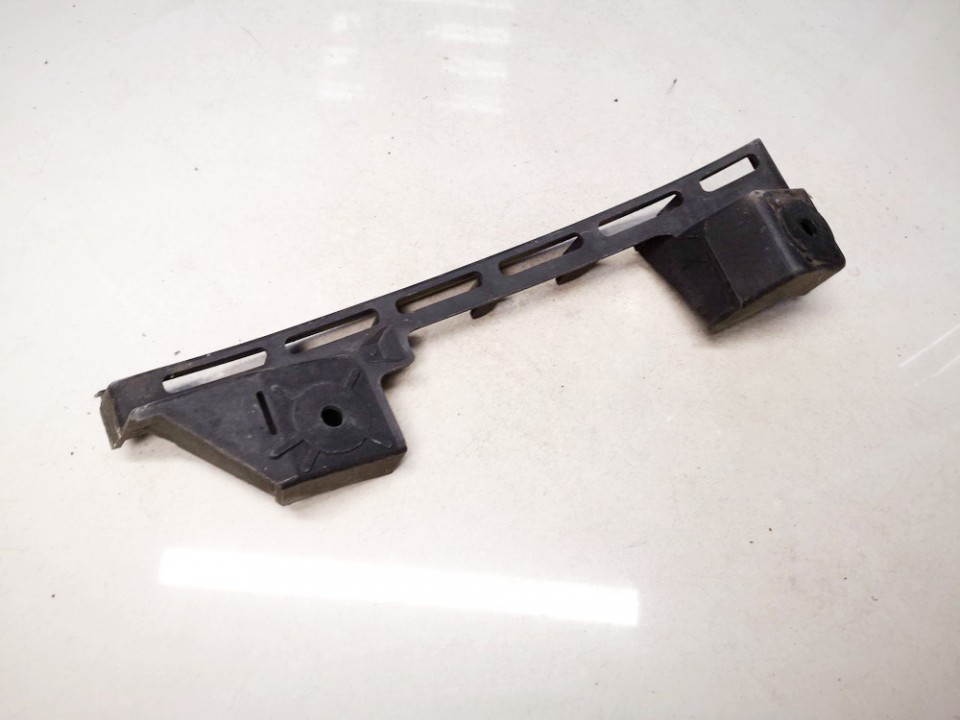 1T0807890B Volkswagen Touran 2003 Puskurin kiinnike - EDESSÄ OIKEALLA - Thumbnail 2