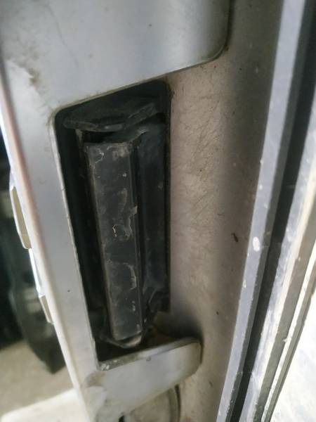 Peugeot 4007 2007 Galinio dangcio atidarymo rankenele isorine  (mikrikas) G.