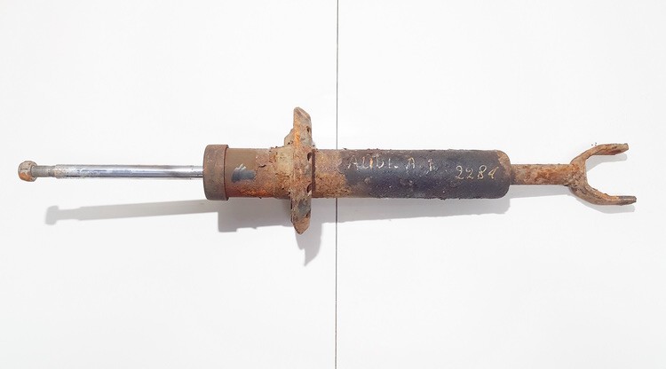 Audi A4 1994 Amortizators - PRIEKŠA PA KREISI