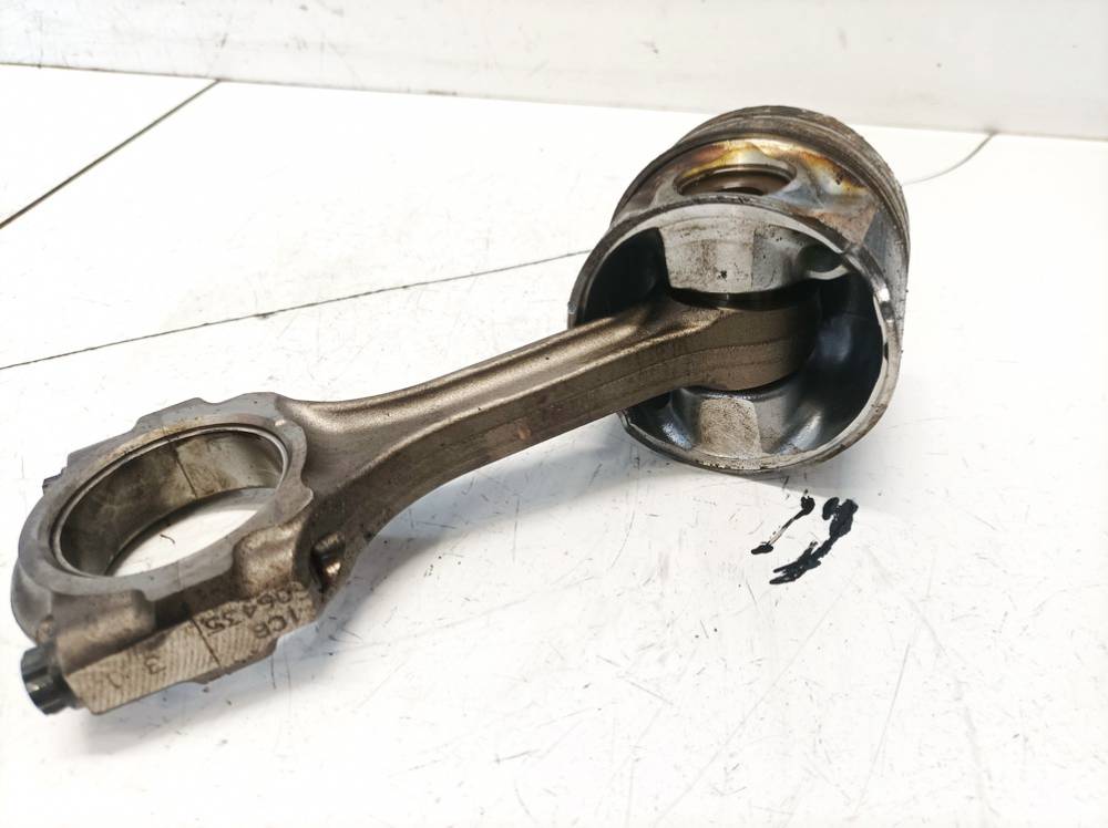 861781 Toyota Avensis 2011 Stumoklis su svaistikliu