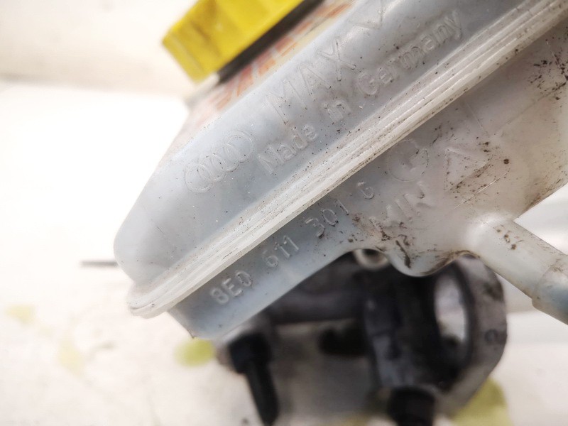 8e0611301g used Brake Master Cylinder Reservoir Audi A6 2007 2.0L