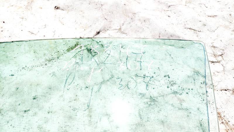 Peugeot 307 2008 Door-Drop Glass - FRONT LEFT - Thumbnail 2