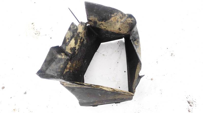 8D017339B Audi A4 1997 PLASTICOS-Otros soportes