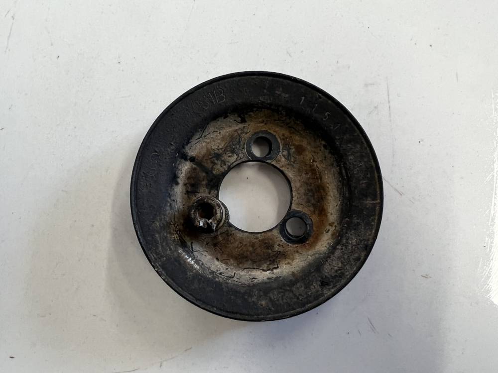 058121031B Audi A4 1996 Vandens pompos dantratis (skyvas - skriemulys)