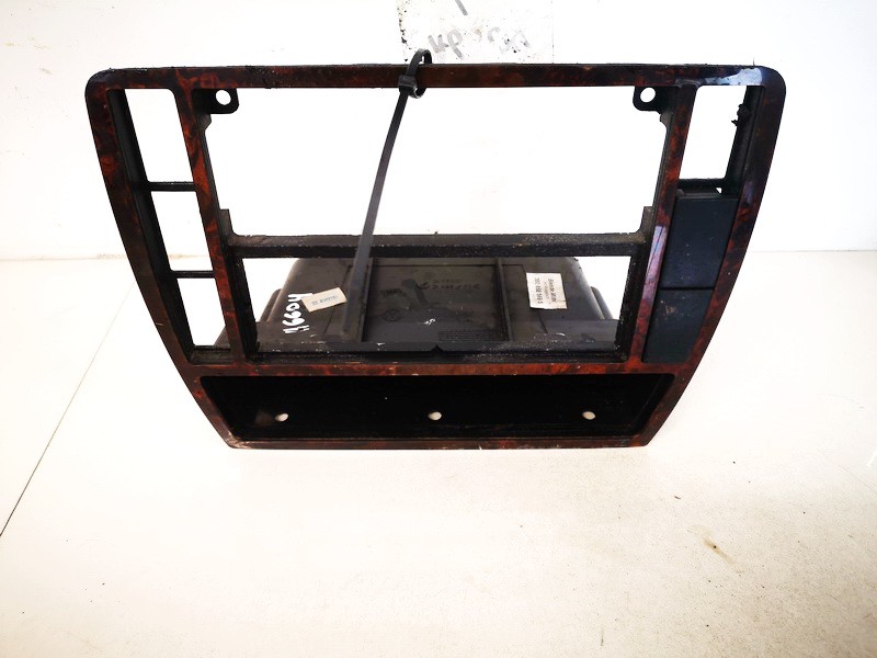 3B0858069K Volkswagen Passat 1998 Салон накладка