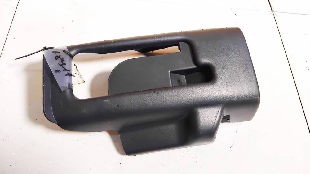 4528702170 Toyota Corolla 2004 Dolna osłona obudowy kolumny kierowniczej