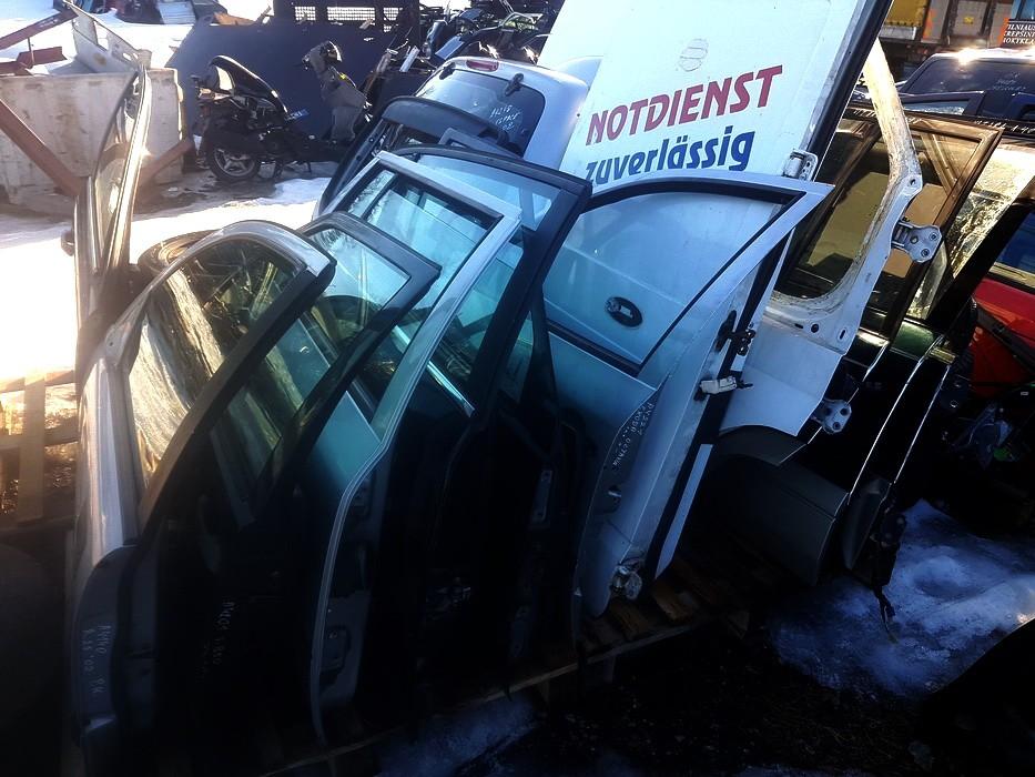 JUODOS Opel Signum 2003 Durys G.D.