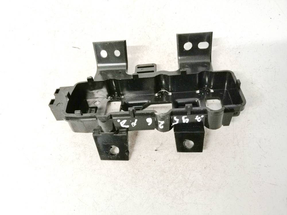 172866 Mercedes-Benz C-CLASS 2013 Window Switch Control Bezel (Trim) - Thumbnail 2