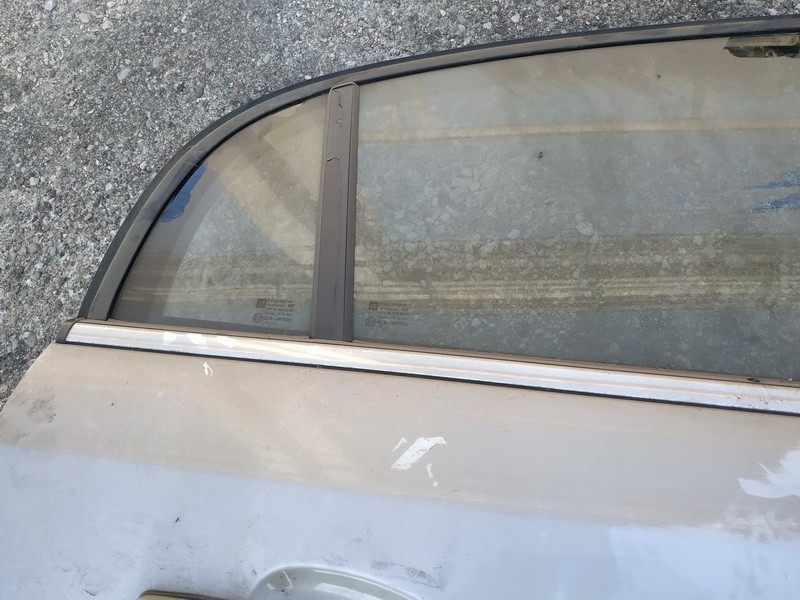 Opel Vectra 2002 Durvju stikla sloksne - AIZMUGURE PA LABI - Thumbnail 3