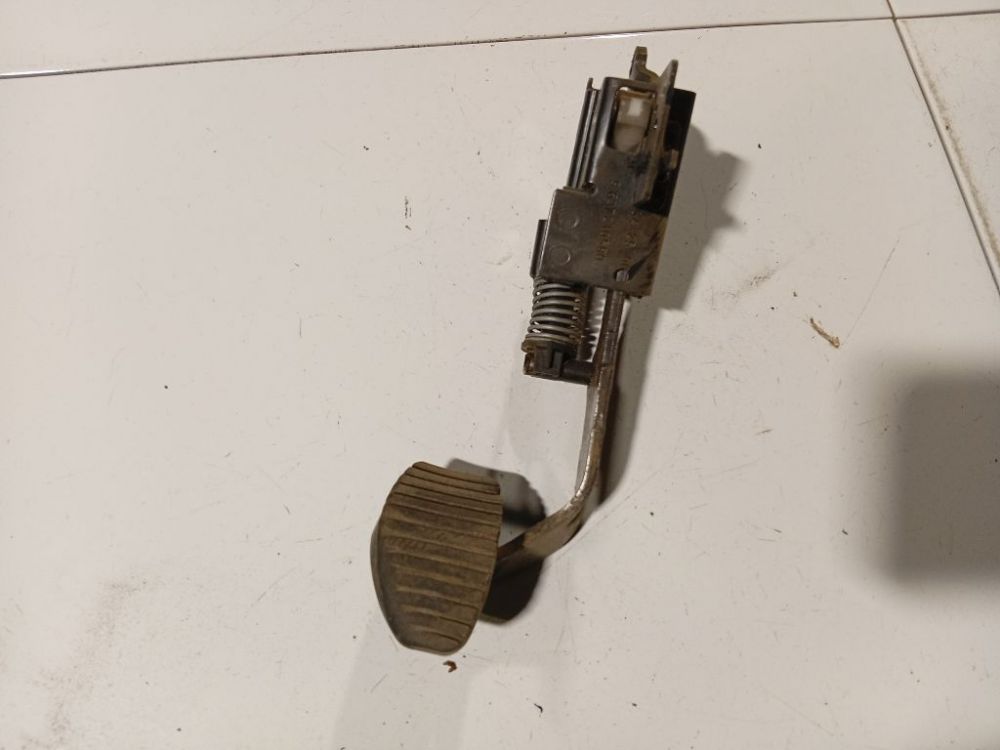 Citroen Xsara 2000 Pedał hamulca