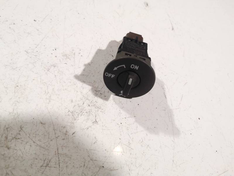 8200169589B Renault Megane 2004 AIRBAG on off Switch (SAFETY ON-OFF SWITCH)