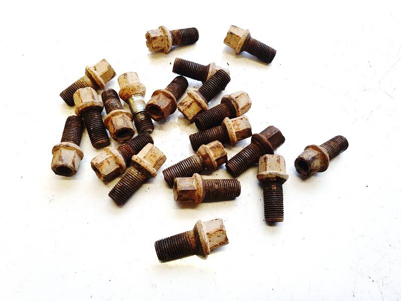 Skoda Octavia 1998 Vehicle Wheel Nuts kit - Thumbnail 3