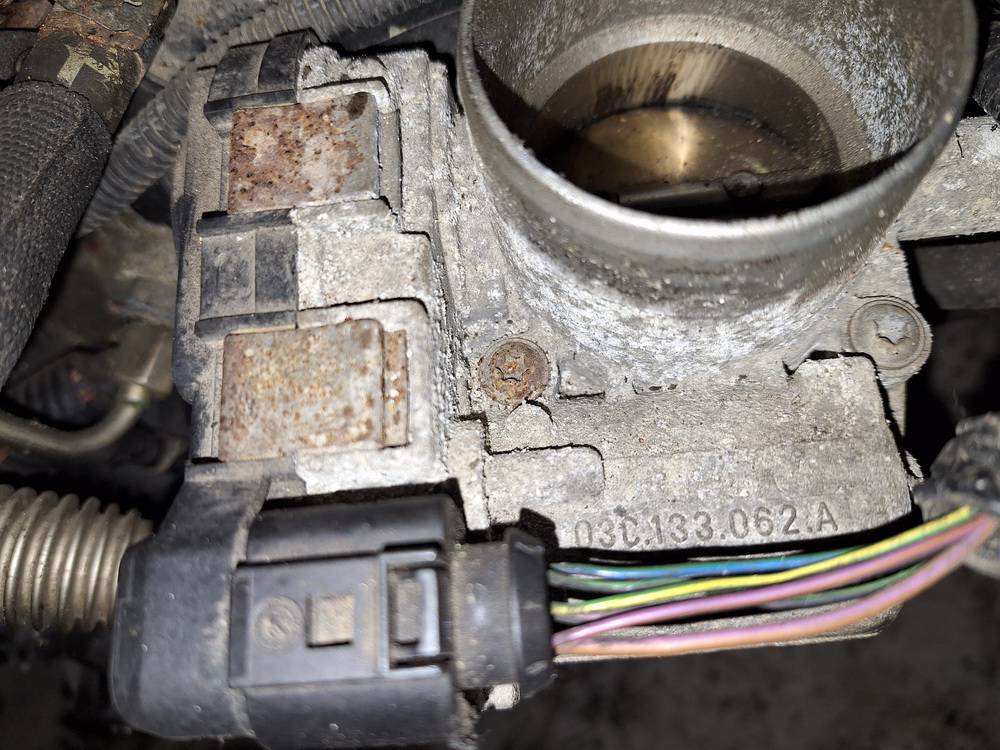 03C133062A Volkswagen Golf 2004 High Flow Throttle Body Valve (Air Control Valve) - Thumbnail 4