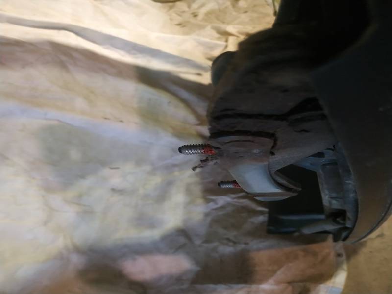 Renault Laguna 1996 Zawias tylnej klapy - TYLNE LEWE