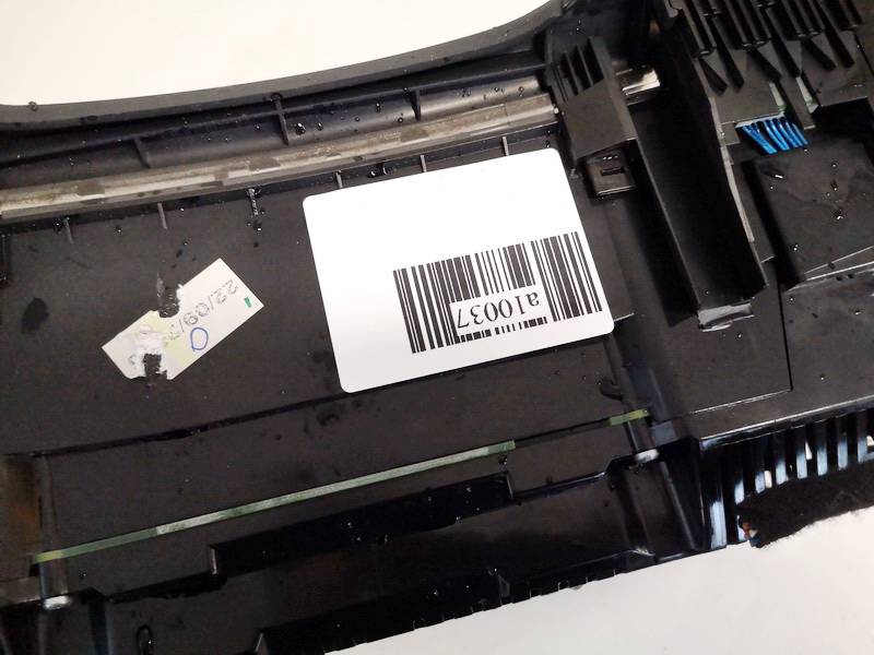 8E0920901D Audi A4 2006 Spidometras - prietaisu skydelis - Thumbnail 3