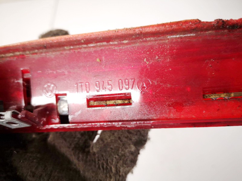 1T0945097A Volkswagen Touran 2003 Papildomas stop zibintas - Thumbnail 3