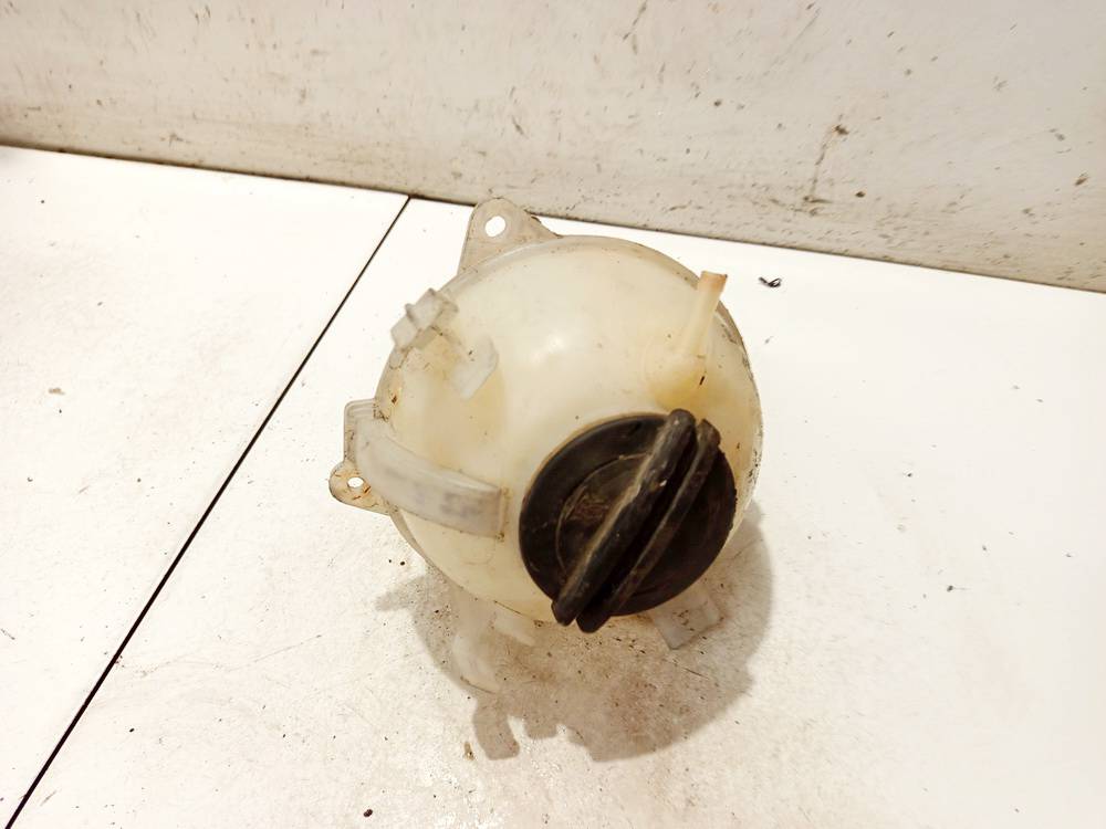 1K0121407A Volkswagen Golf 2006 Expansion Tank coolant (RADIATOR EXPANSION TANK BOTTLE )