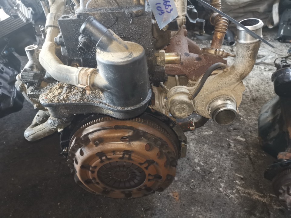 C9DA Ford Focus 1999 Engine - Thumbnail 4