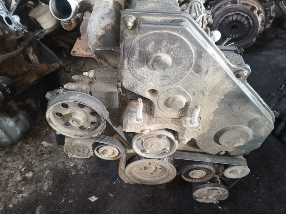 C9DA Ford Focus 1999 Engine - Thumbnail 2