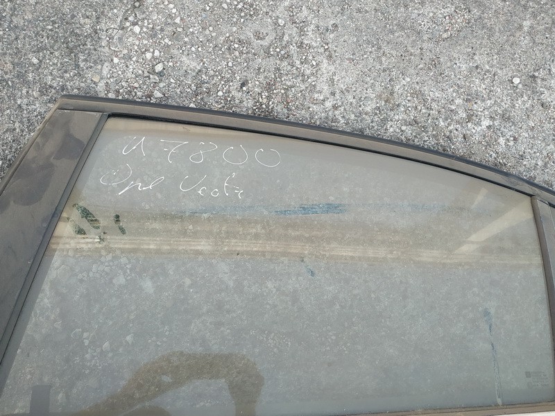 Opel Vectra 2002 Durvju stikls - AIZMUGURE PA KREISI - Thumbnail 2