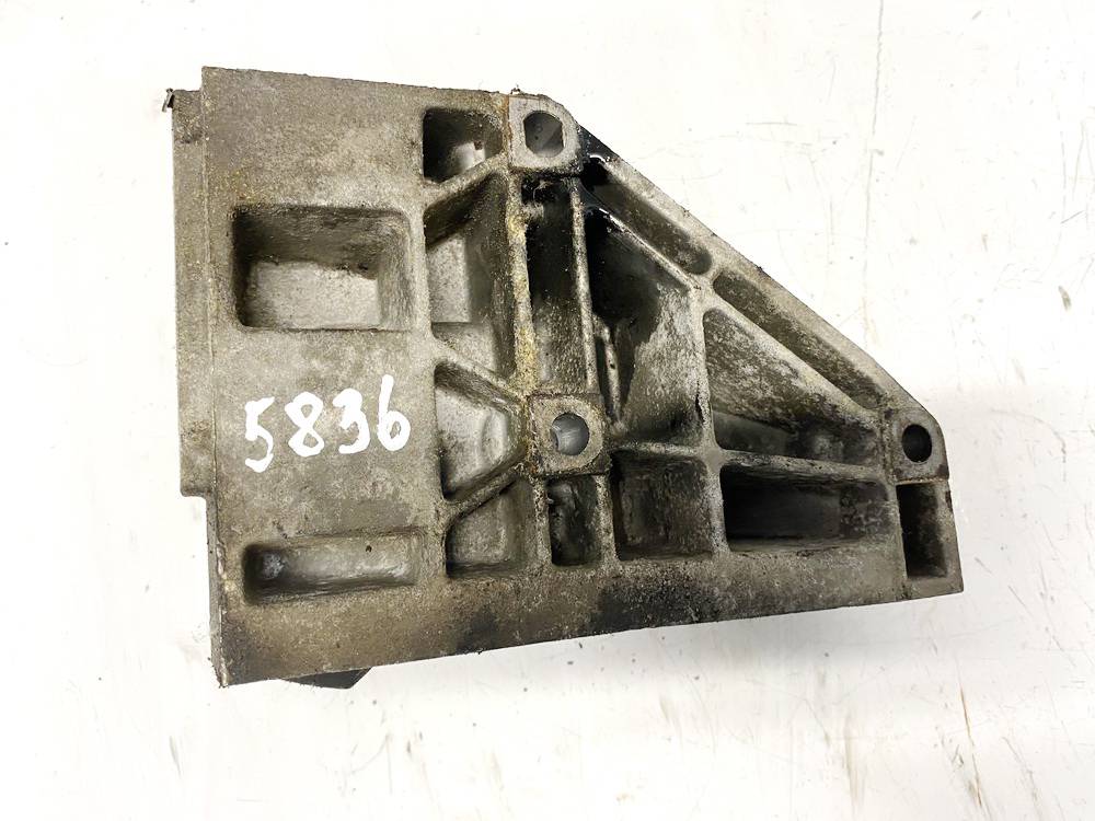 7700271173C Renault Megane 1996 Wspornik silnika - Thumbnail 3