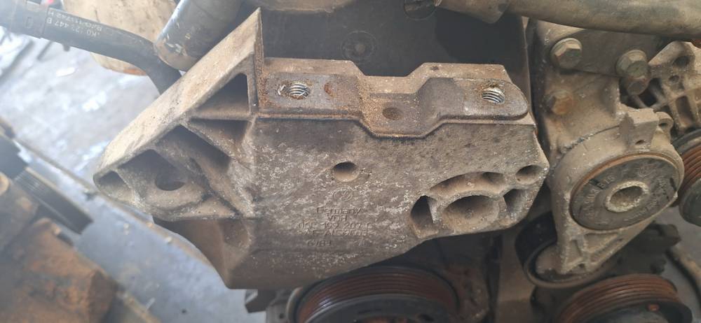 06F199207G Audi A3 2004 Engine Mount Bracket and Gearbox Mount Bracket