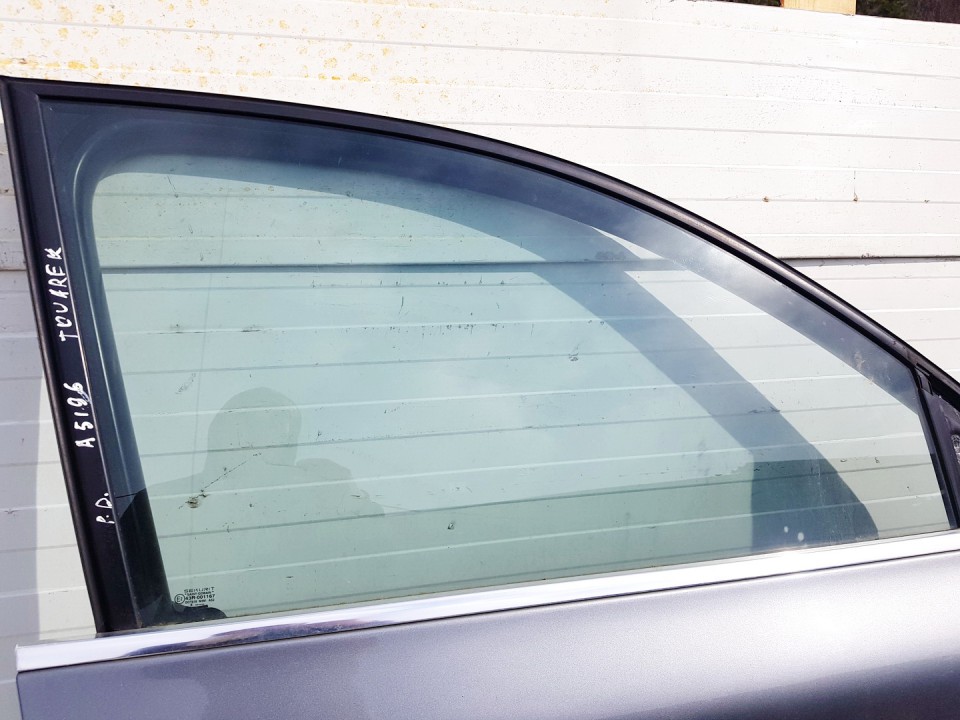 Volkswagen Touareg 2005 Oven lasi - EDESSÄ OIKEALLA