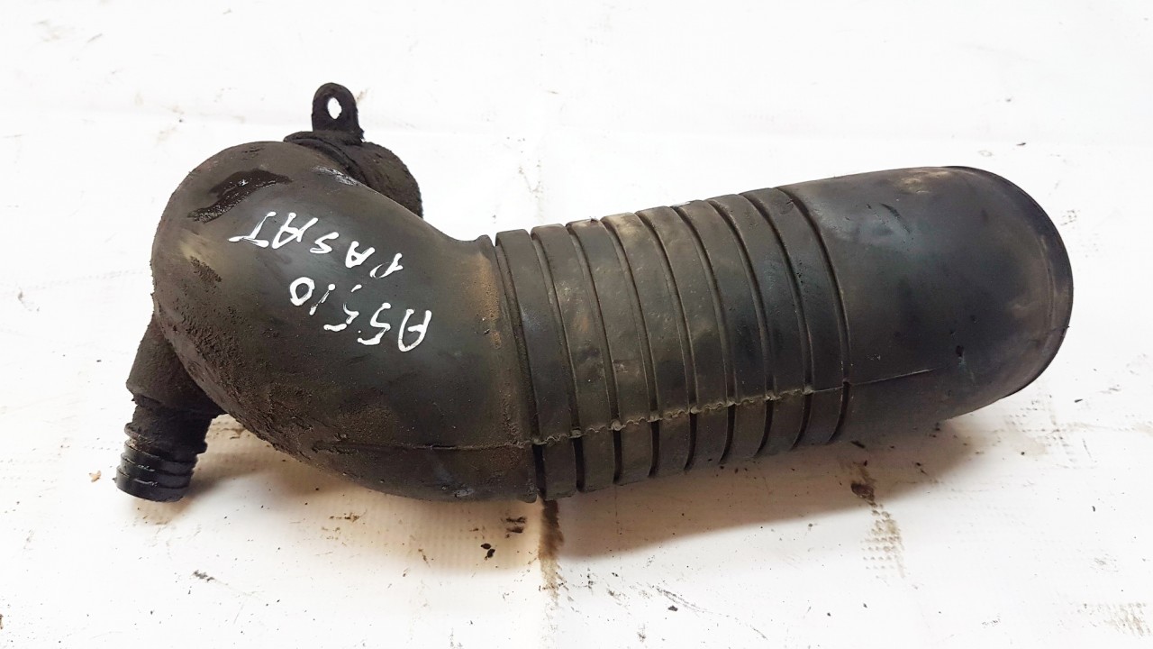 8D0129615K Volkswagen Passat 2003 TURBO INTERCOOLER PIPE HOSE