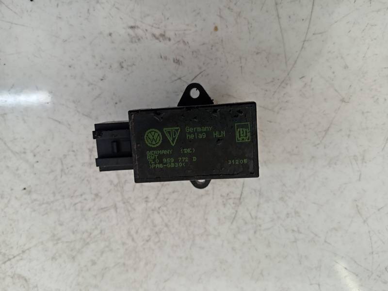 7L0959772 Volkswagen Touareg 2005 Relay module
