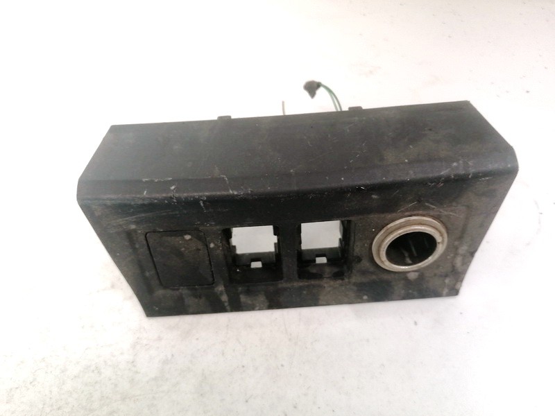 5544942010 Toyota RAV-4 2006 Allume-cigare Prise de courant