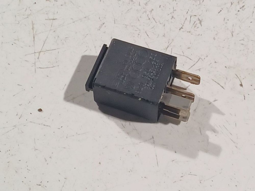 8Z0951253 Audi A6 2005 Relay module - Thumbnail 2