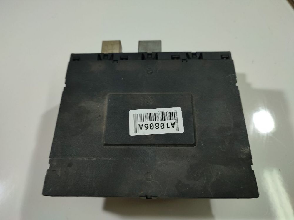 H37S1002 Volkswagen Golf 2005 Moduł komfortu