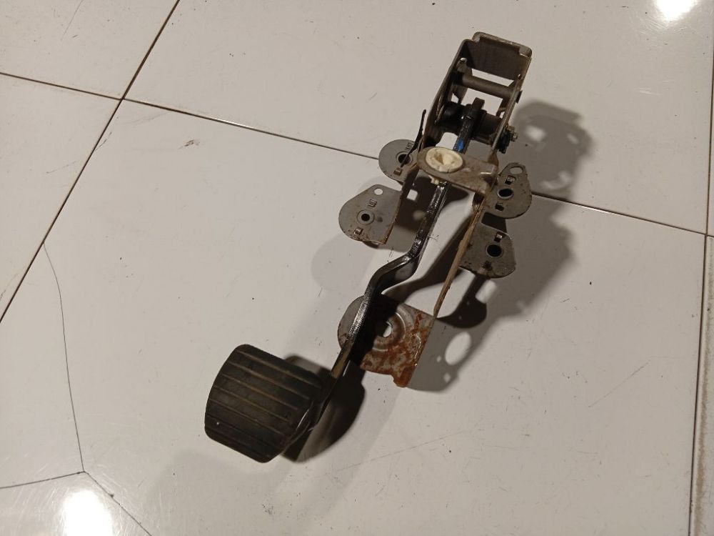 Renault Megane 2011 Pedal work, Brake pedal, Pedal bracket, Clutch pedal