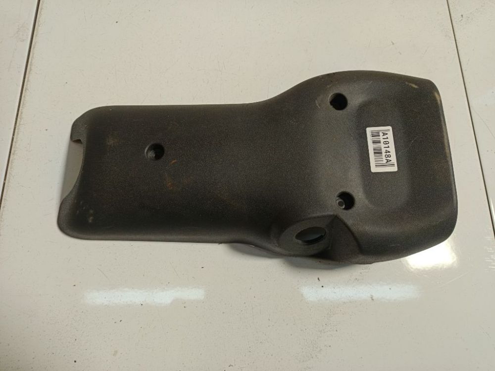 Iveco Daily 2007 Moldura de la columna de dirección