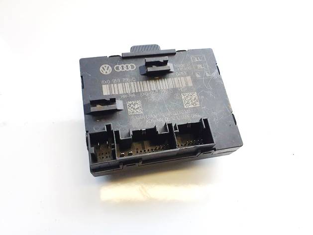 8X0959795D Skoda Superb 2013 Door control relay (DOOR CONTROL UNIT MODULE ECU )