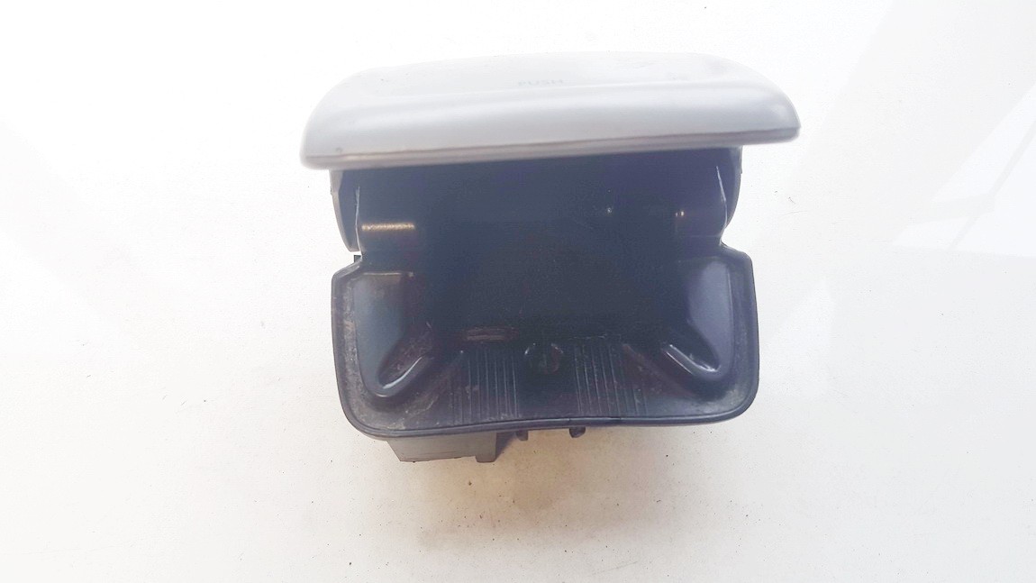 7m0857961f 95vwa04810bgw Center Console Ashtray (Ash Tray) Ford 